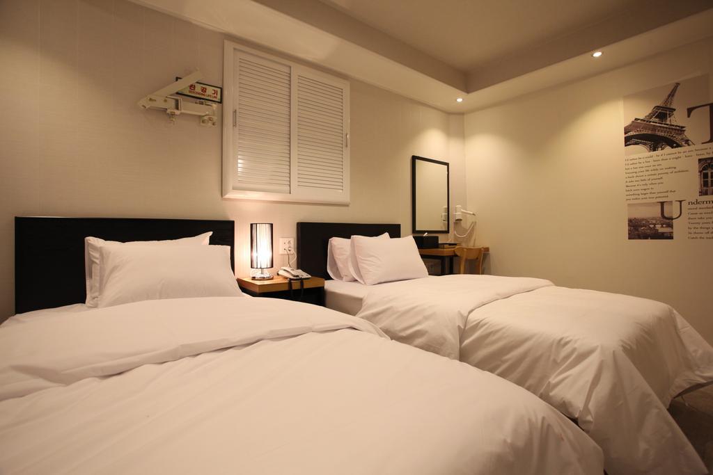 New Suwon Hotel Номер фото