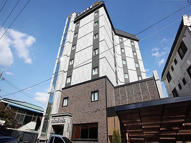 New Suwon Hotel Екстер'єр фото