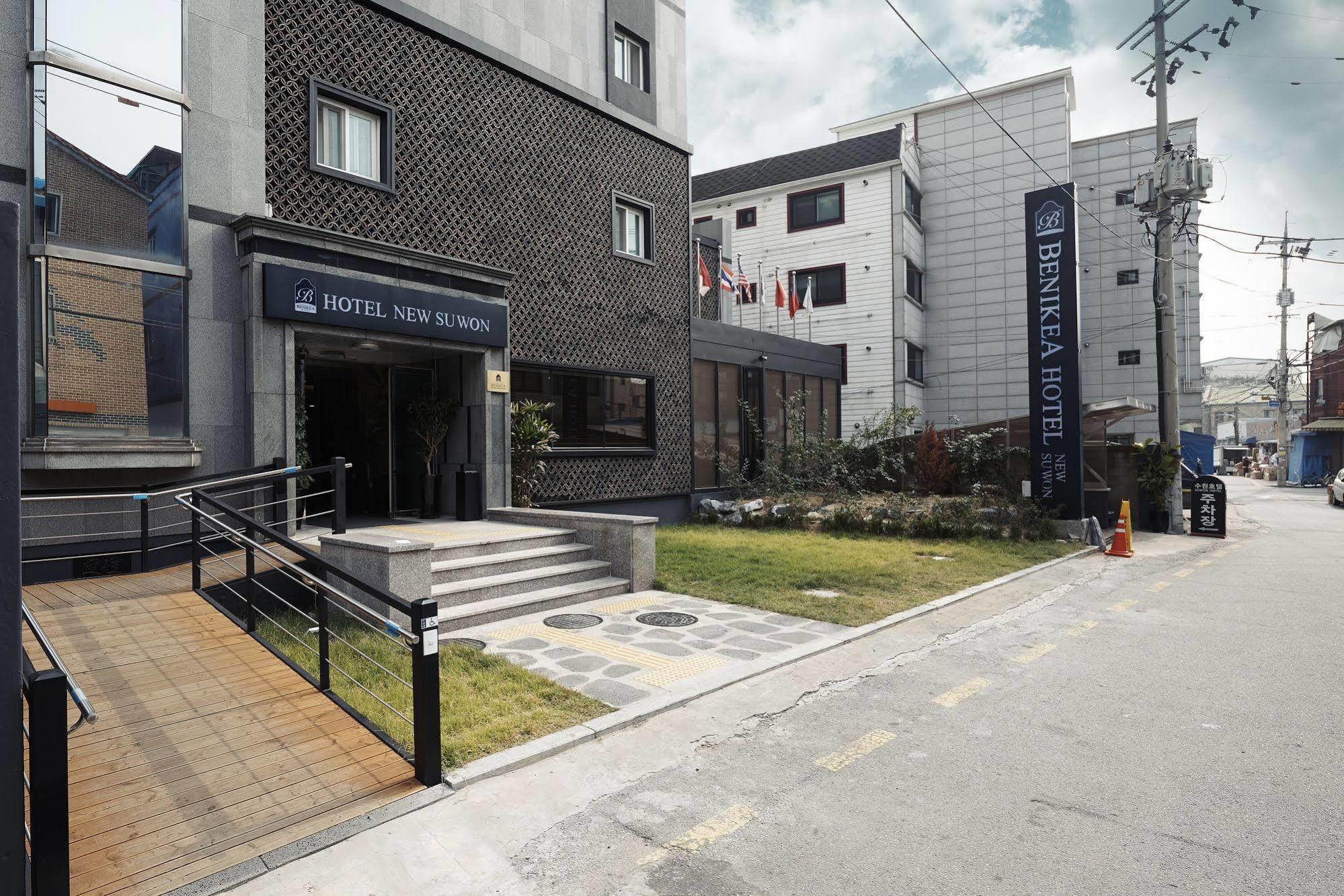 New Suwon Hotel Екстер'єр фото